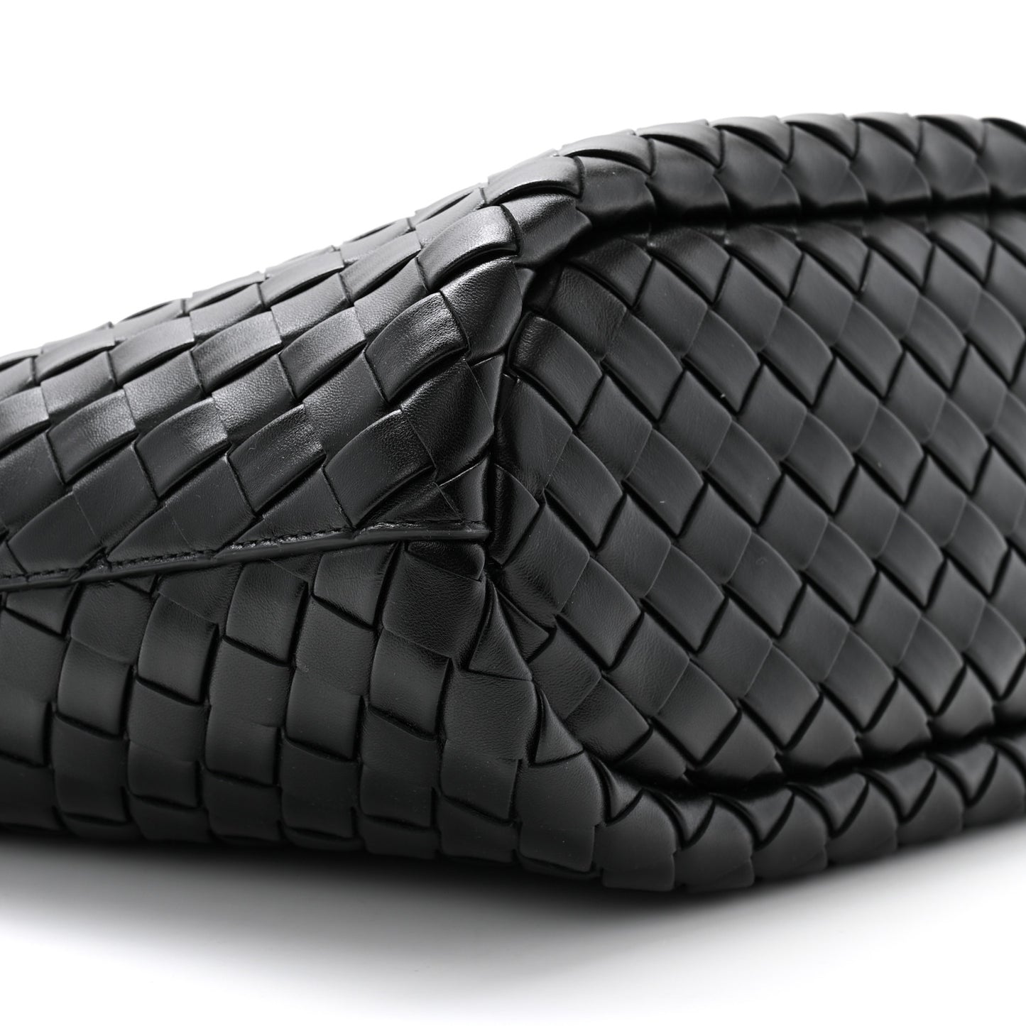 Calfskin Intrecciato Picnic Black