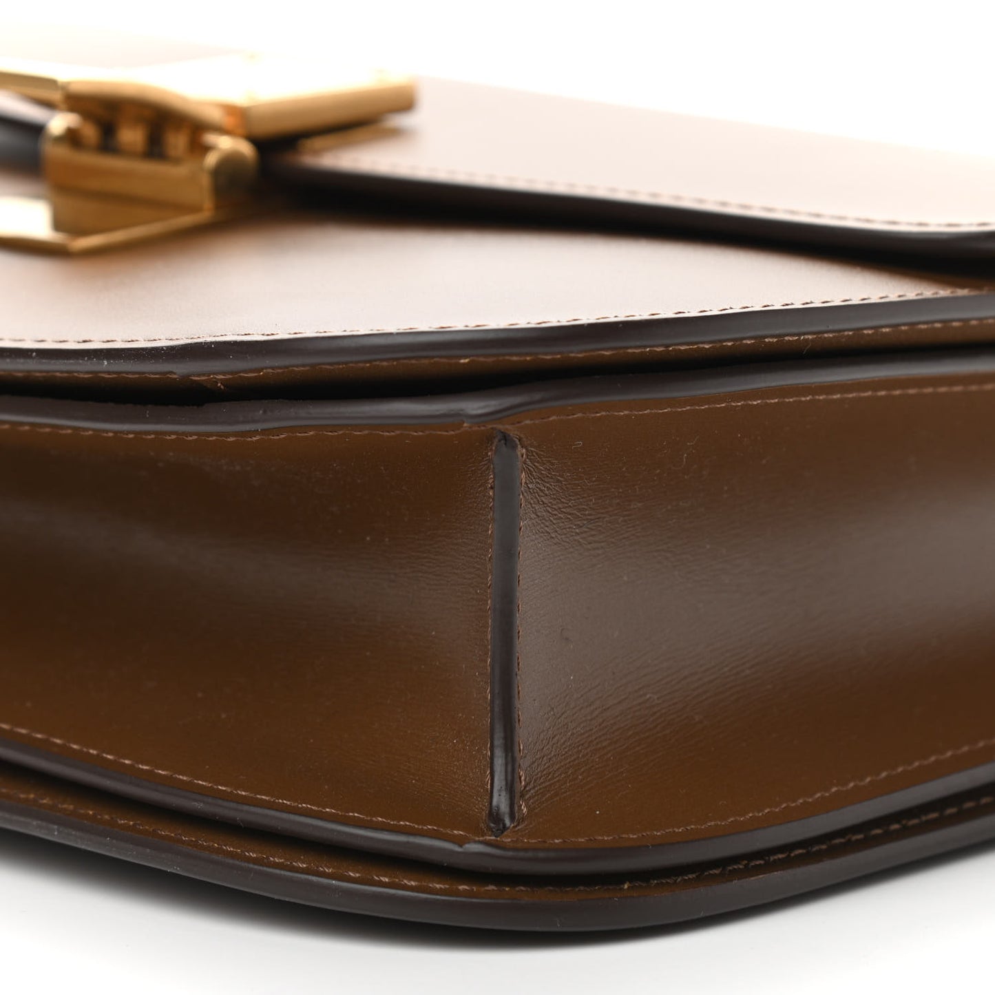 Box Calfskin Medium Classic Box Flap Bag Camel