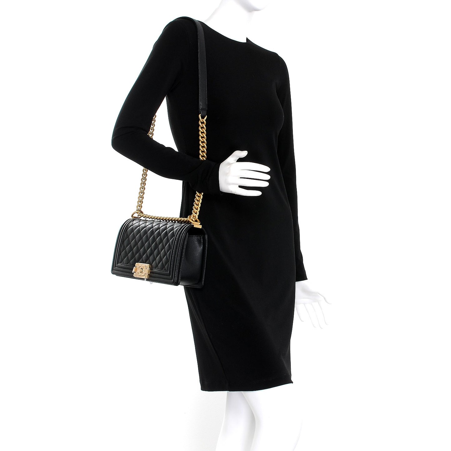 Caviar Quilted Medium Boy Flap Black