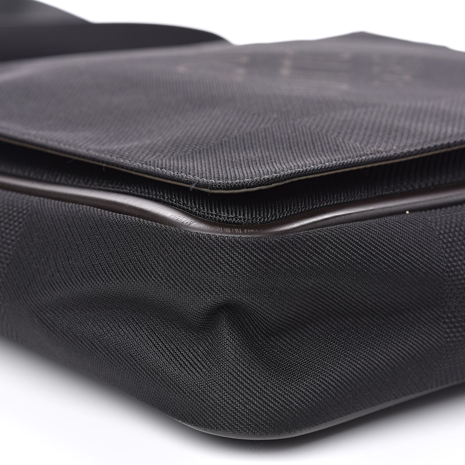 Louis Vuitton Damier Geant Messenger Bag Black 7 of 13