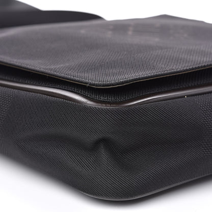 Louis Vuitton Damier Geant Messenger Bag Black 7 of 13