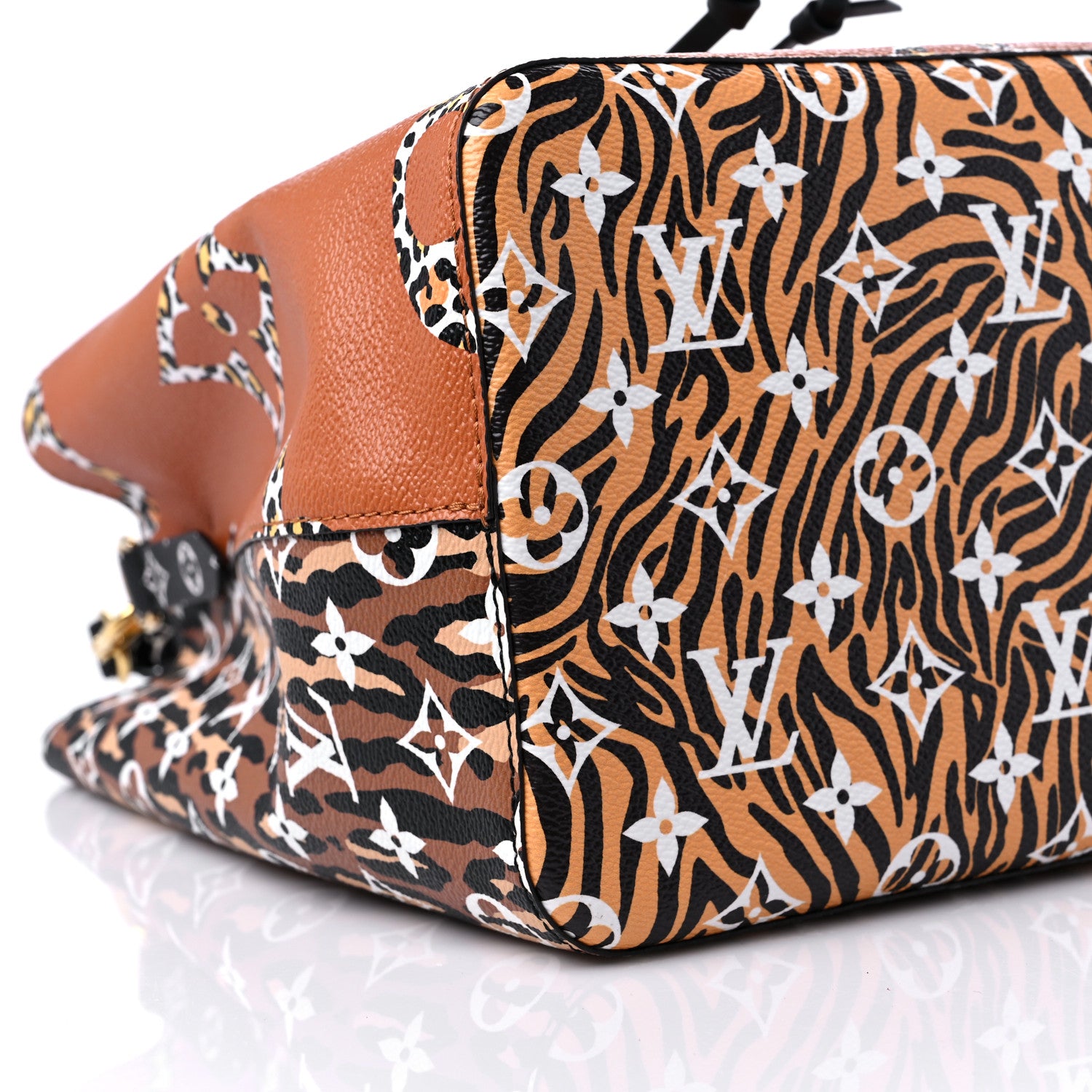 Louis Vuitton Monogram Giant Jungle NéoNoé Caramel 7 of 8