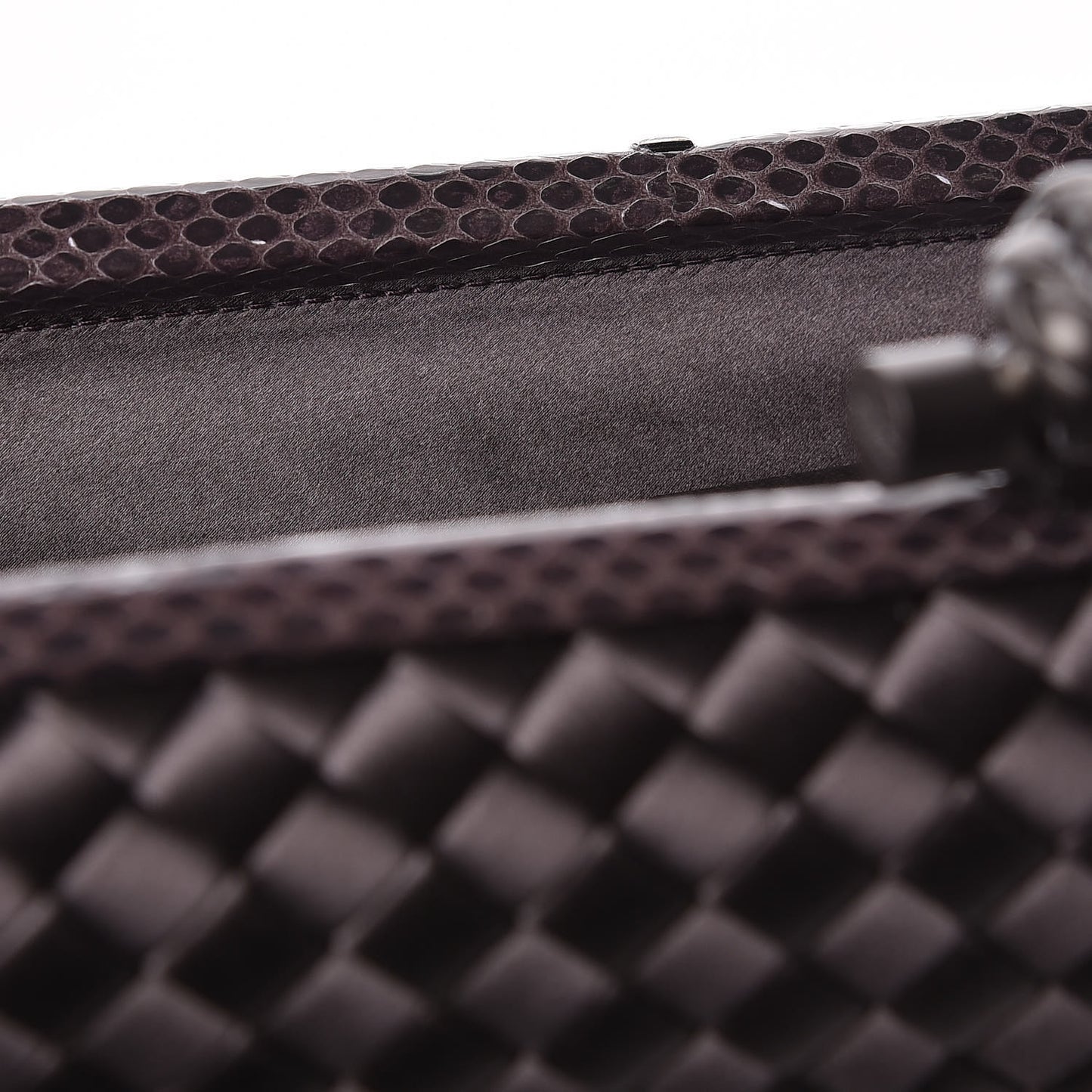 Satin Intreccio Impero Ayers Stretch Knot Clutch Quetsche