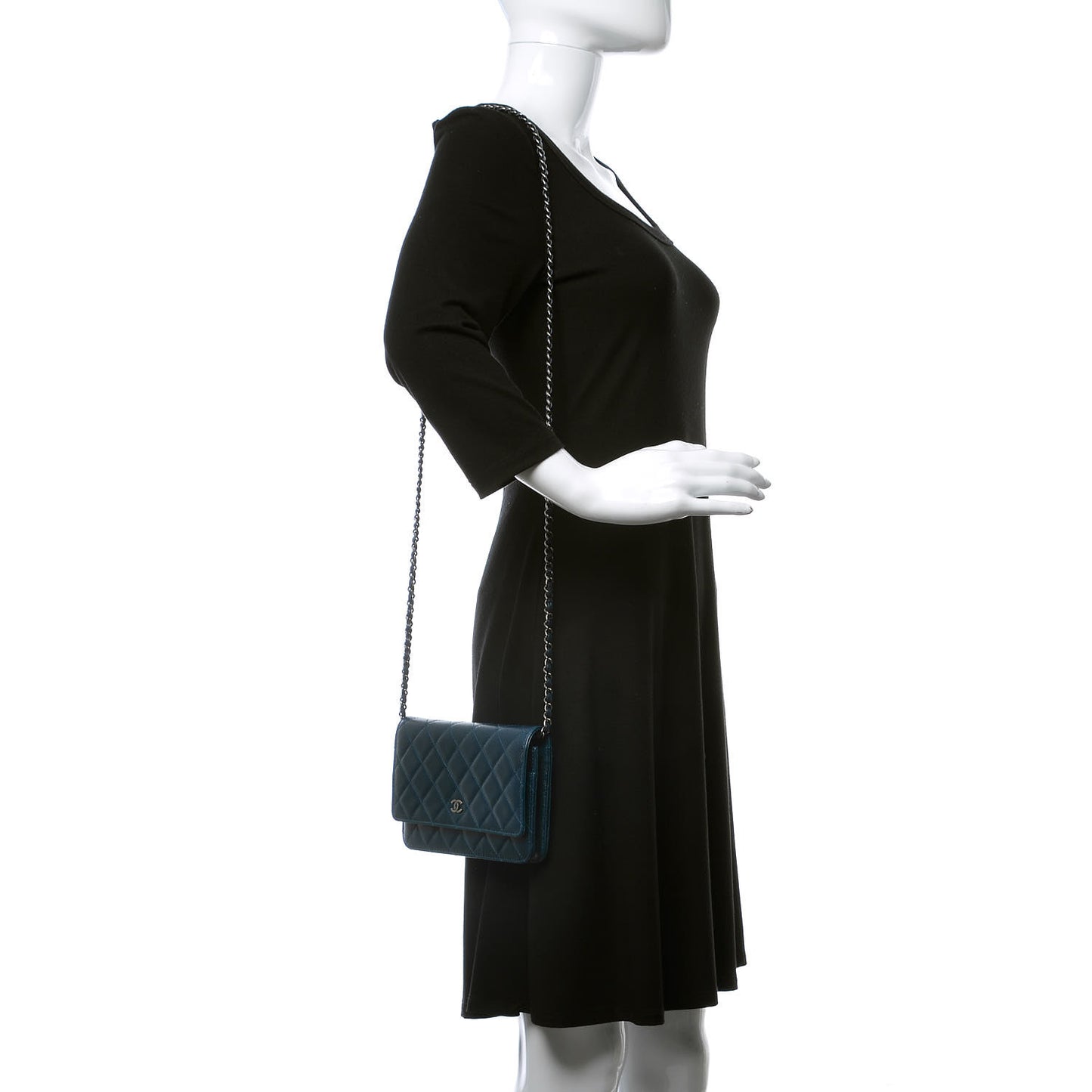 Caviar Quilted Wallet On Chain WOC Blue