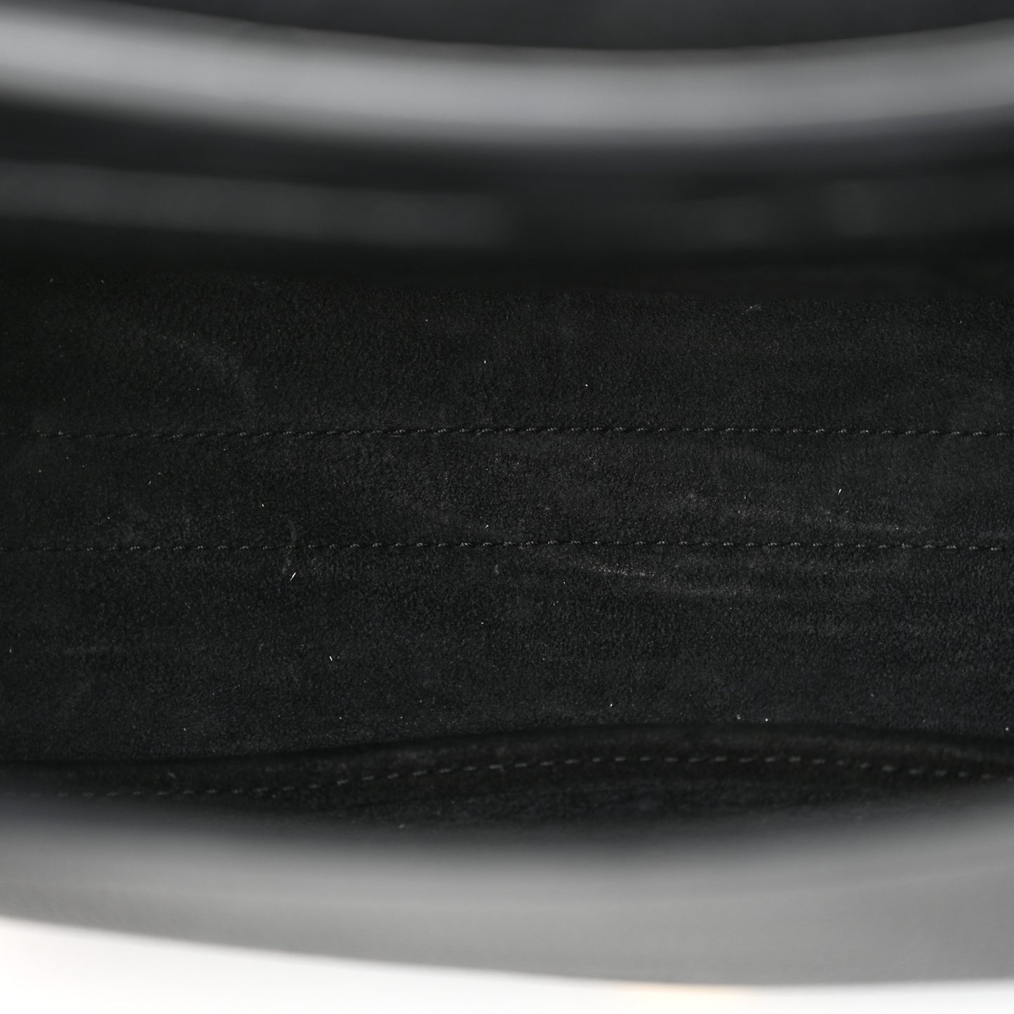 Grained Calfskin Large Bobby Flap Black