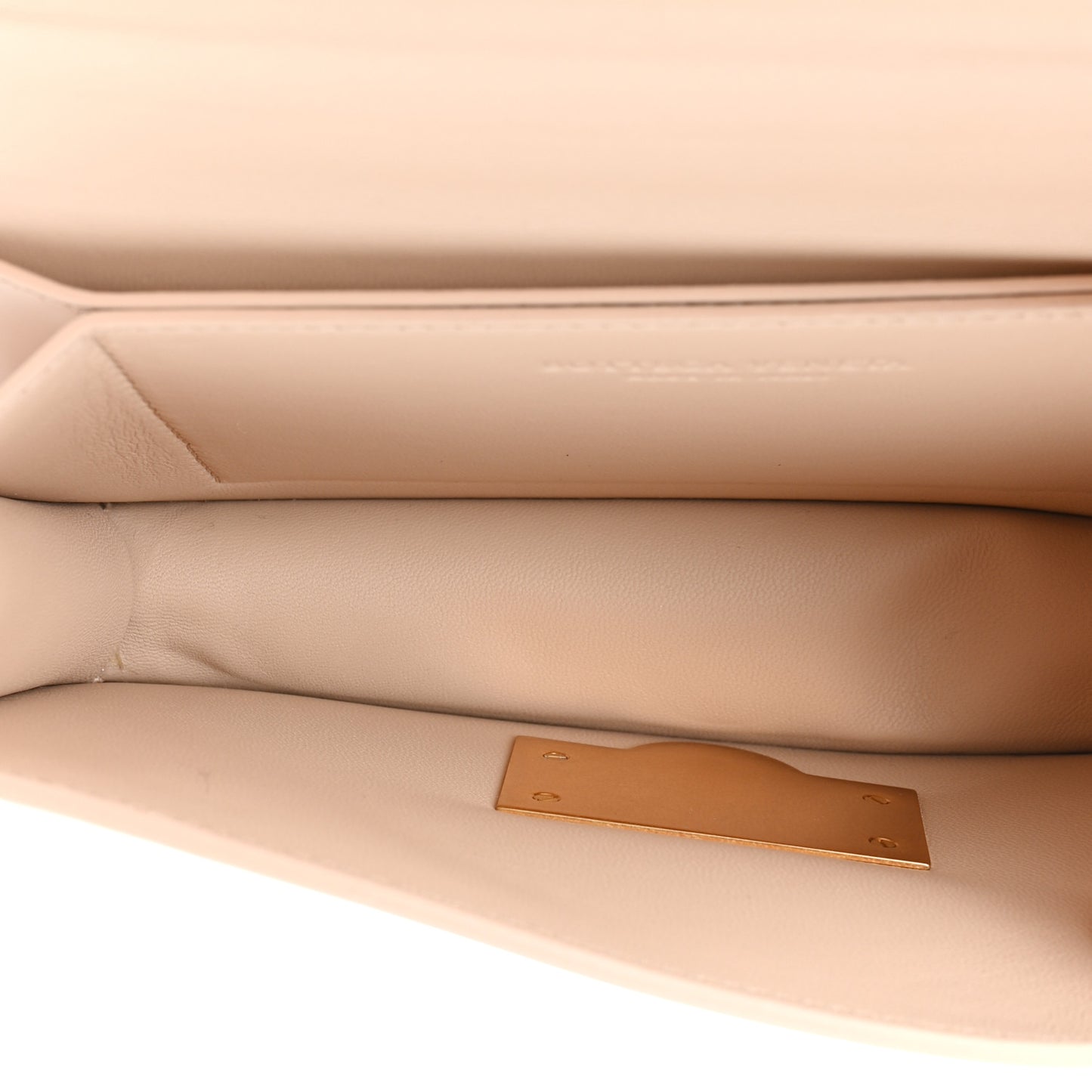 Spazzolato Calfskin Classic Mini BV Bag Nude