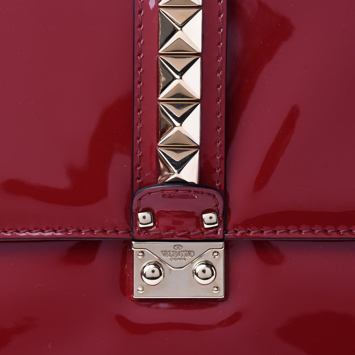 Patent Large Glam Lock Rockstud Flap Red