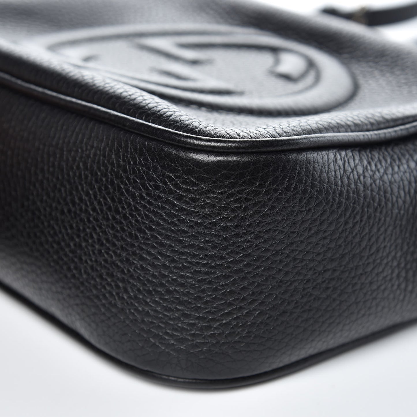 Pebbled Calfskin Small Soho Disco Bag Black