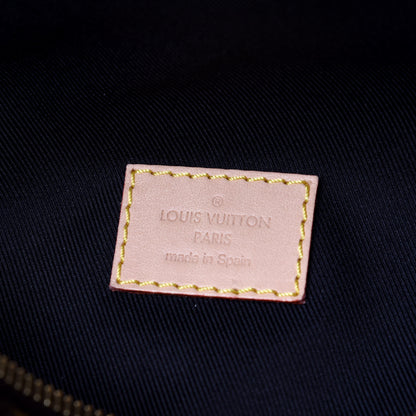 Louis Vuitton Monogram Bumbag 14 of 21
