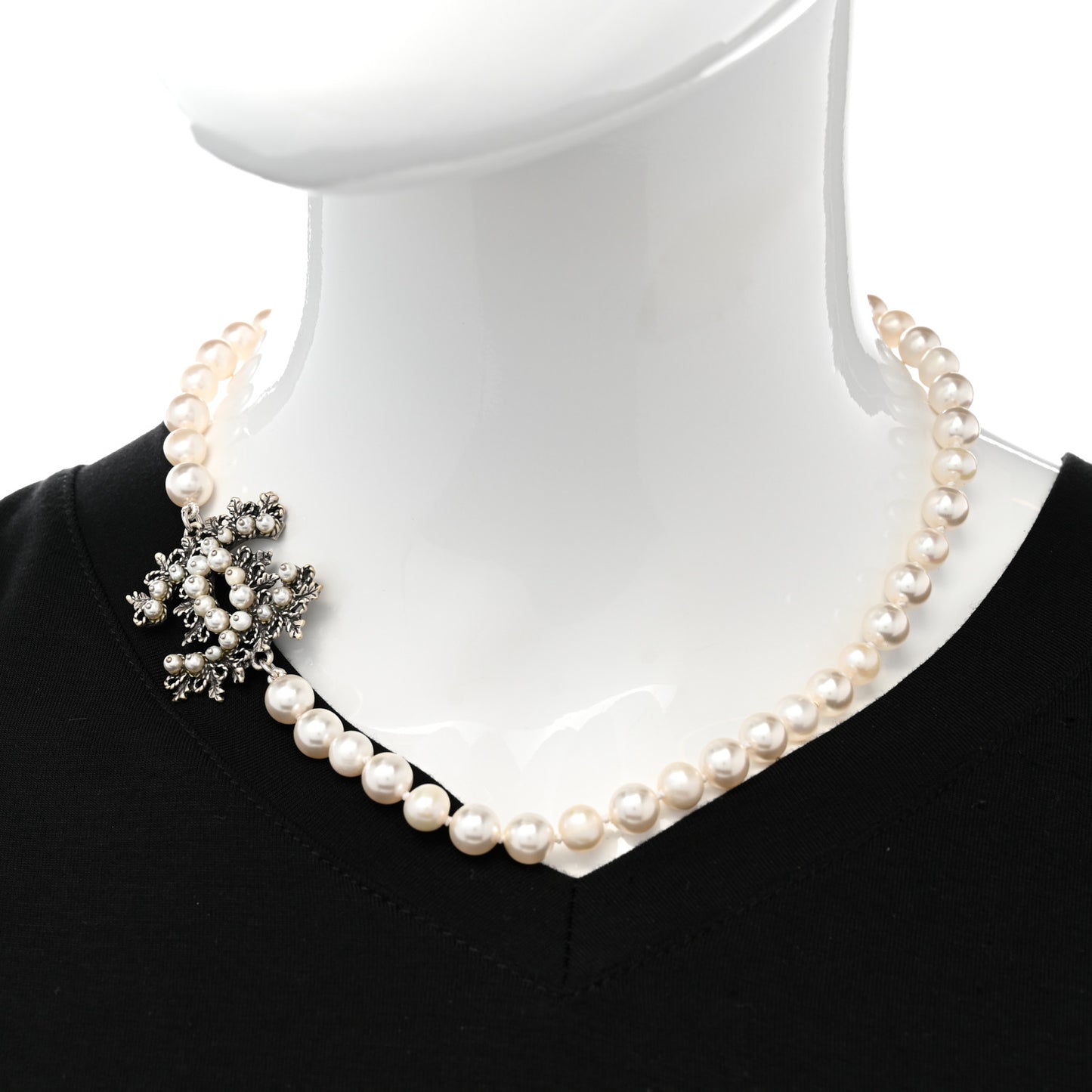 Pearl CC Short Necklace Silver