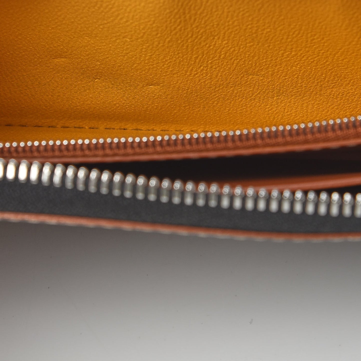 Goyardine Matignon Zip Around GM Wallet Black Gold