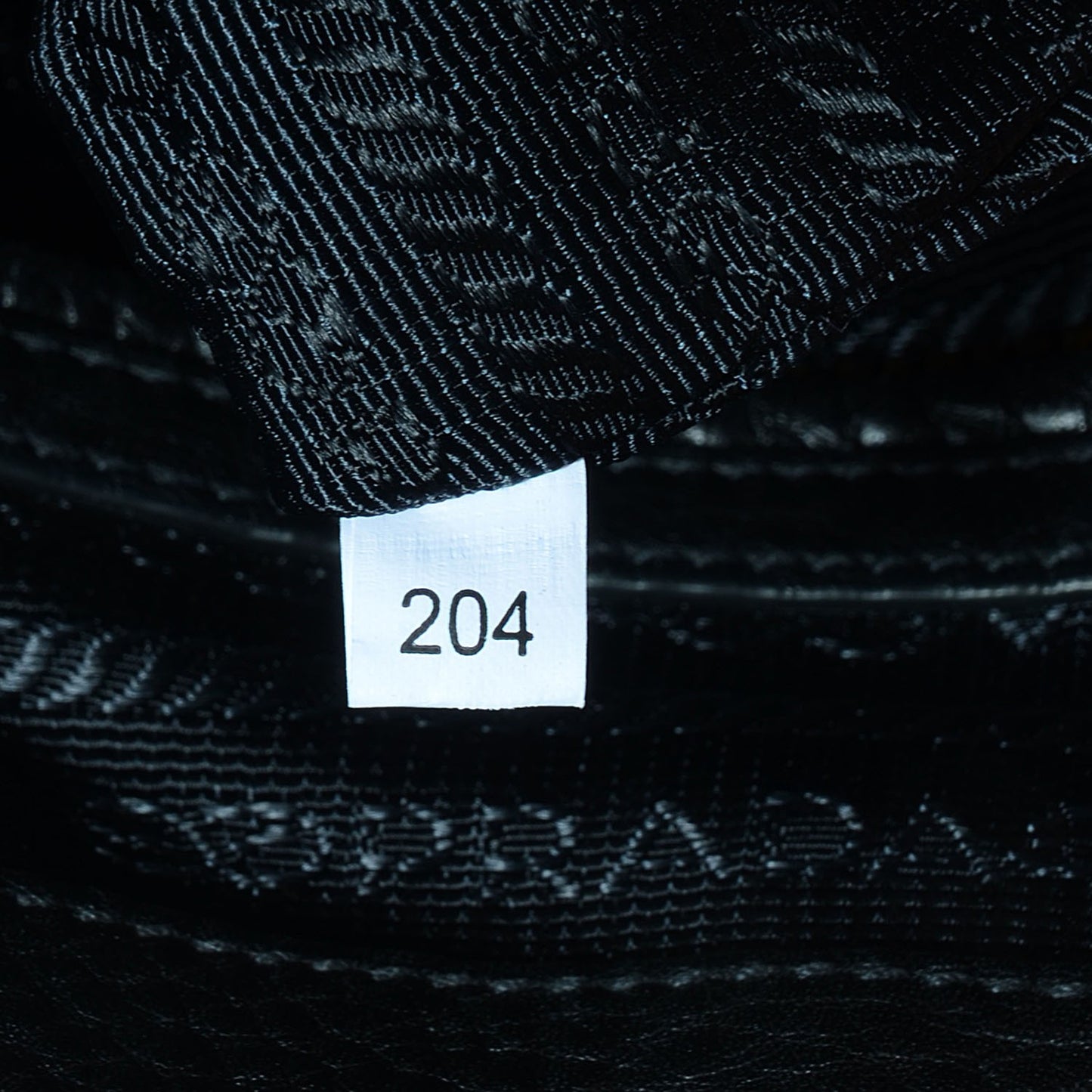 Vitello Daino Tote Black