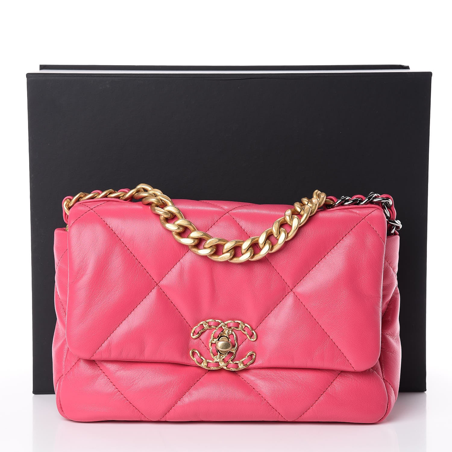 Chanel Goatskin Quilted Medium 19 Flap Pink 10 of 10