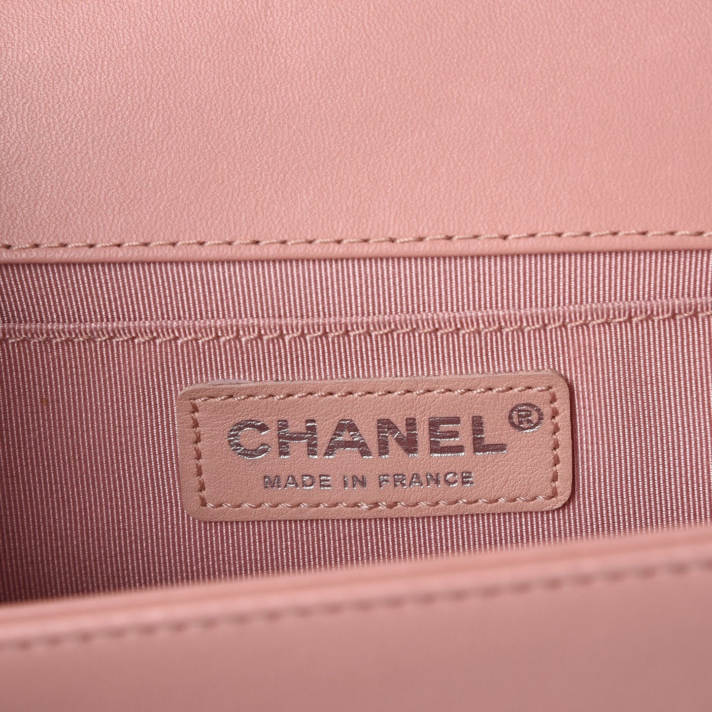 Lambskin Quilted Medium Boy Flap Light Pink