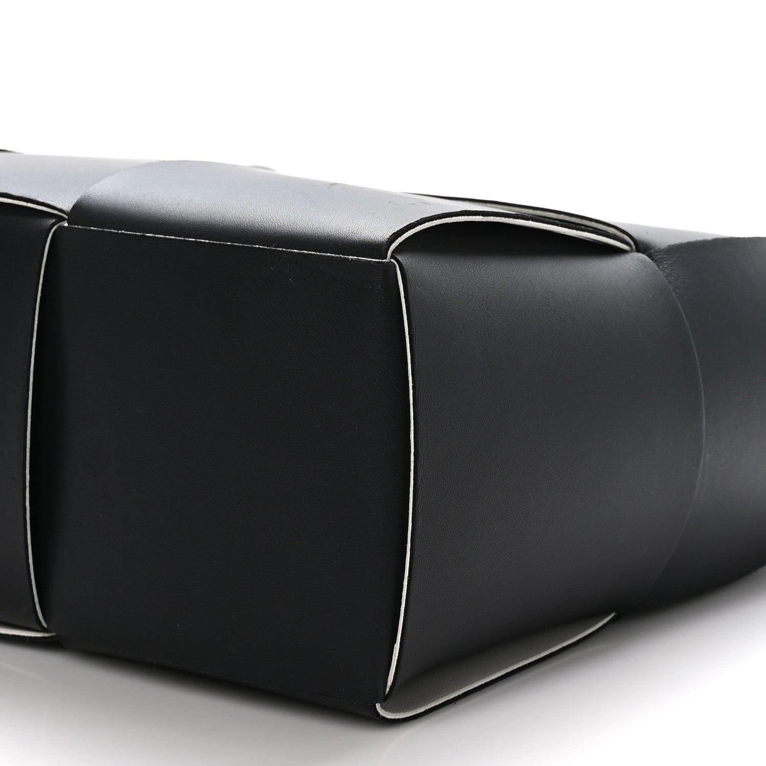 Bottega Veneta Nappa Maxi Intrecciato Arco Tote Black White 10 of 10