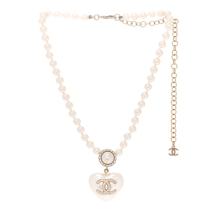 Chanel Pearl Crystal CC Heart Short Necklace Pearly White Gold 3 of 6
