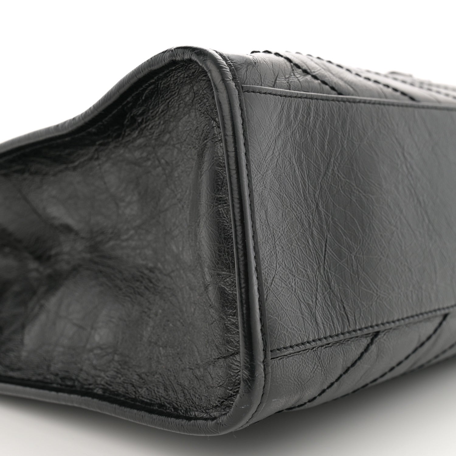 Saint Laurent Crinkled Calfskin Matelasse Monogram Large Niki Shopper Tote Black 9 of 15