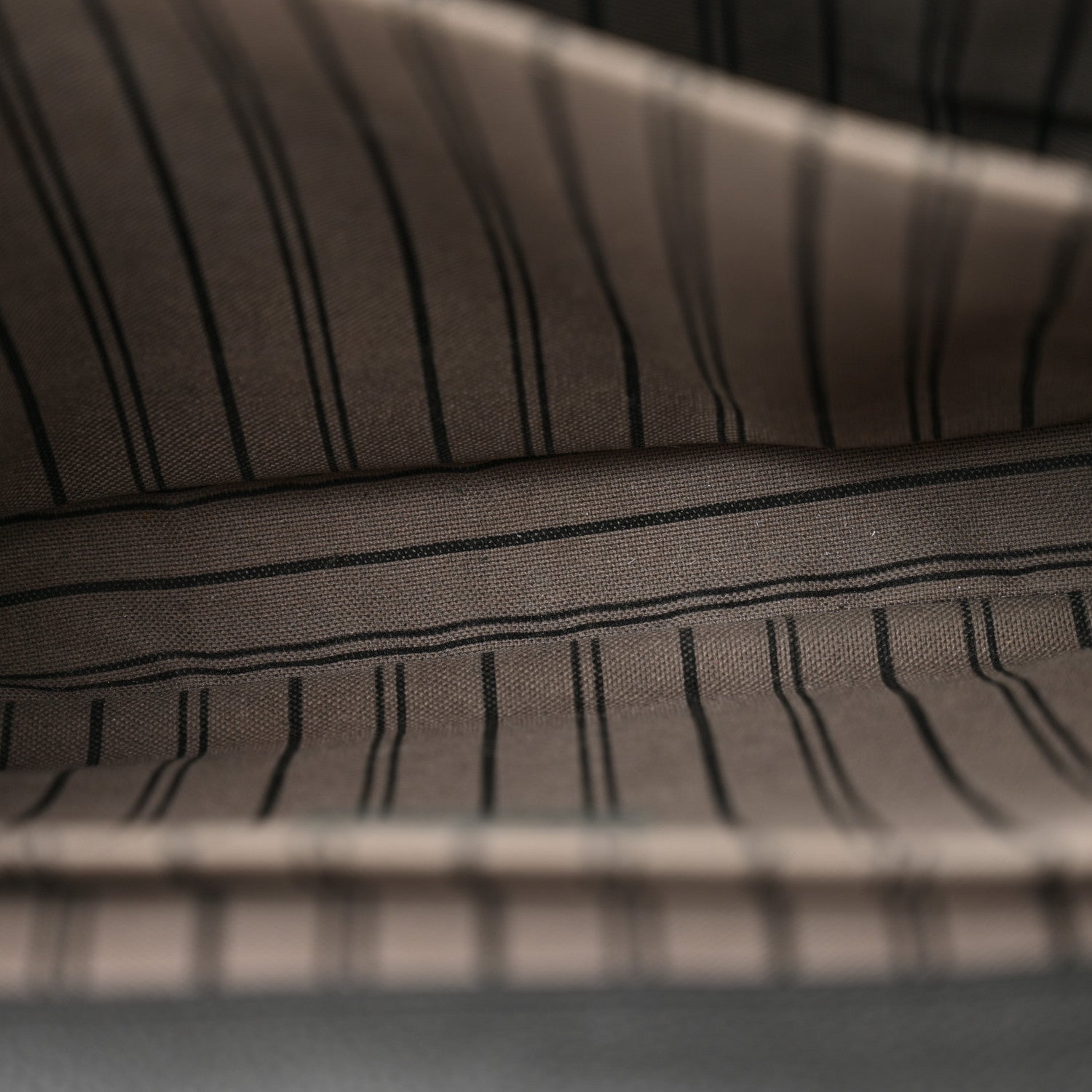 Louis Vuitton Empreinte Pochette Metis Black 6 of 15