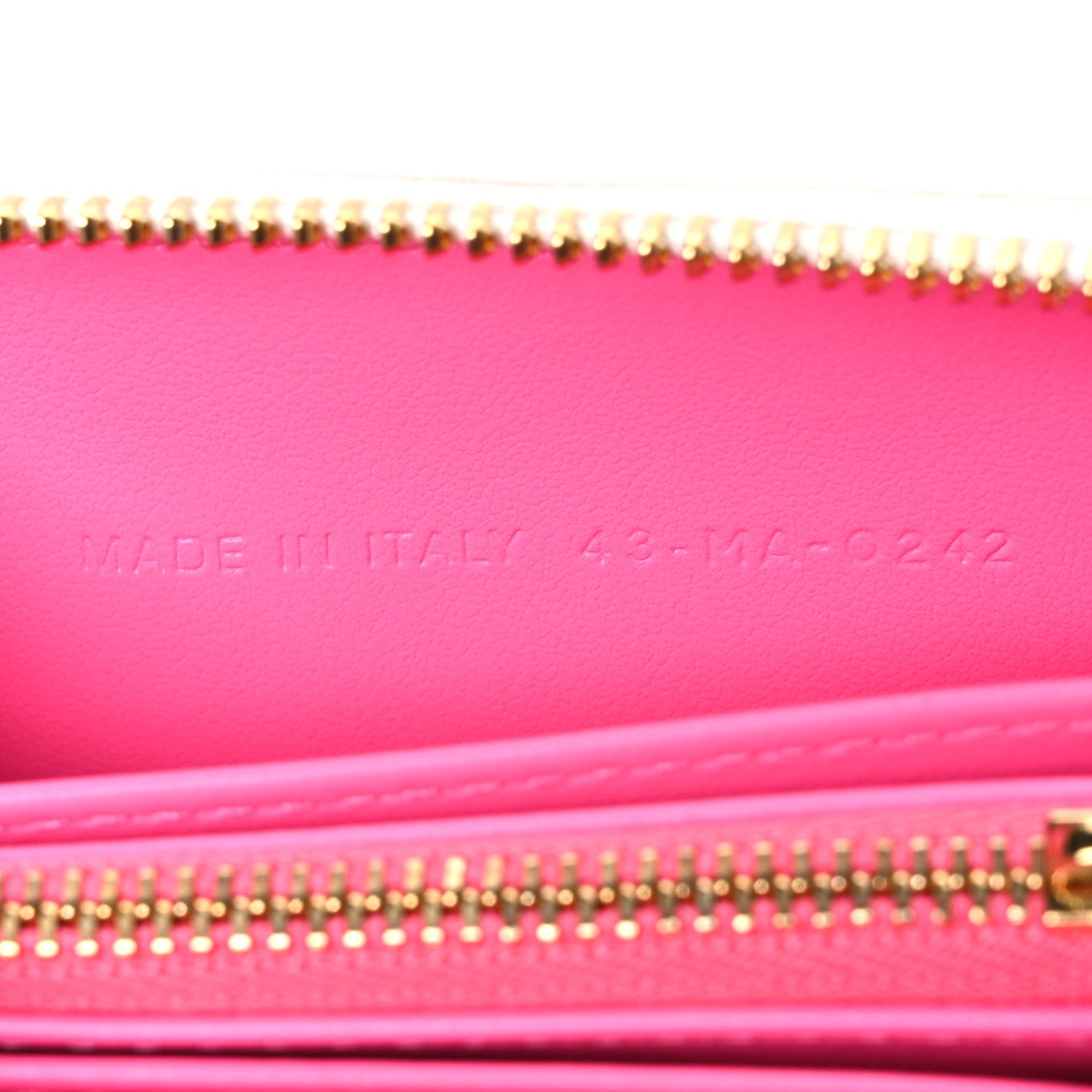 Christian Dior Calfskin Vibe Voyageur Card Holder Fluorescent Pink 7 of 7