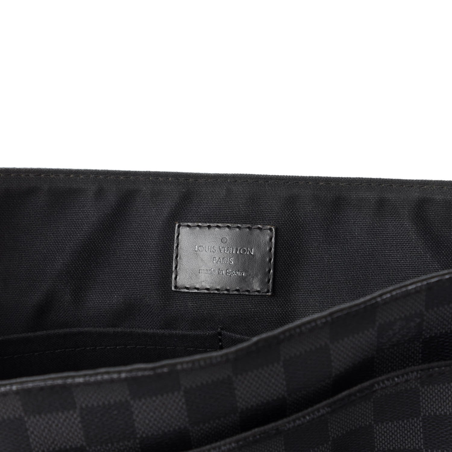 Louis Vuitton Damier Graphite District MM 6 of 9