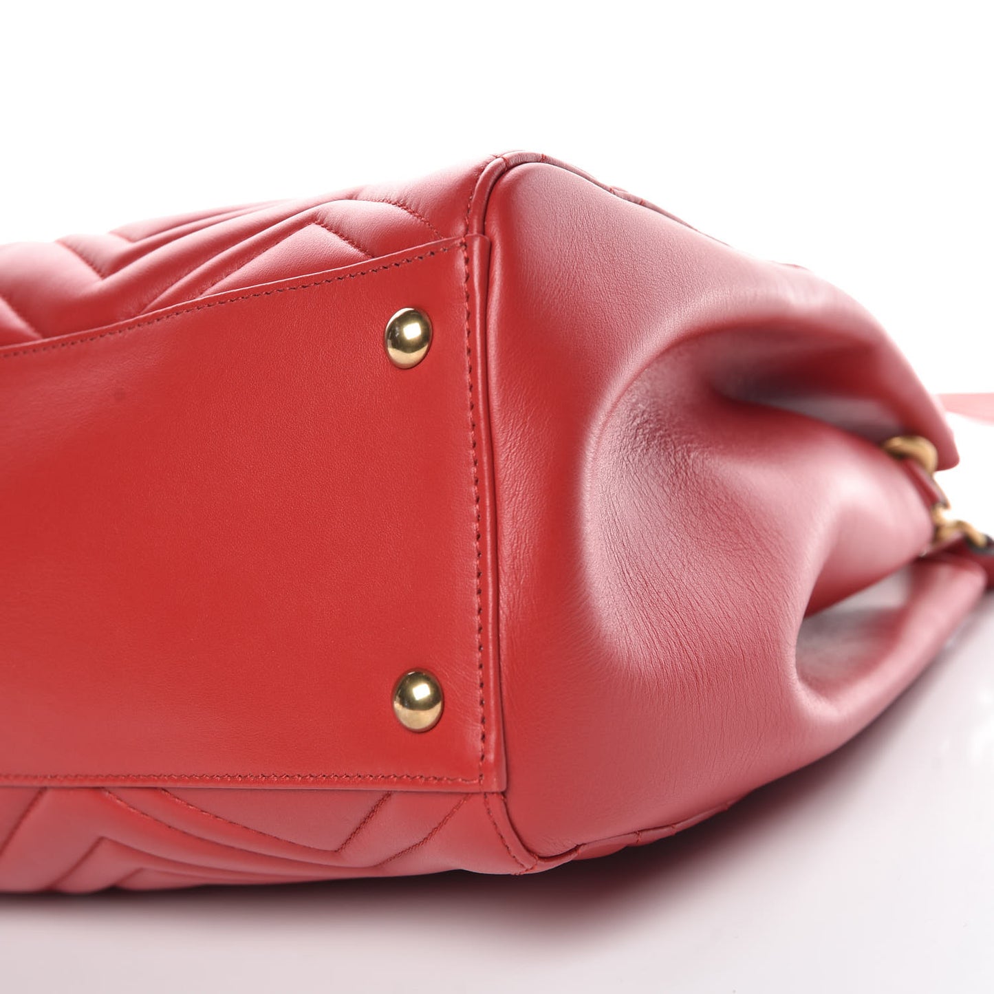 Calfskin Matelasse Medium GG Marmont Tote Hibiscus Red