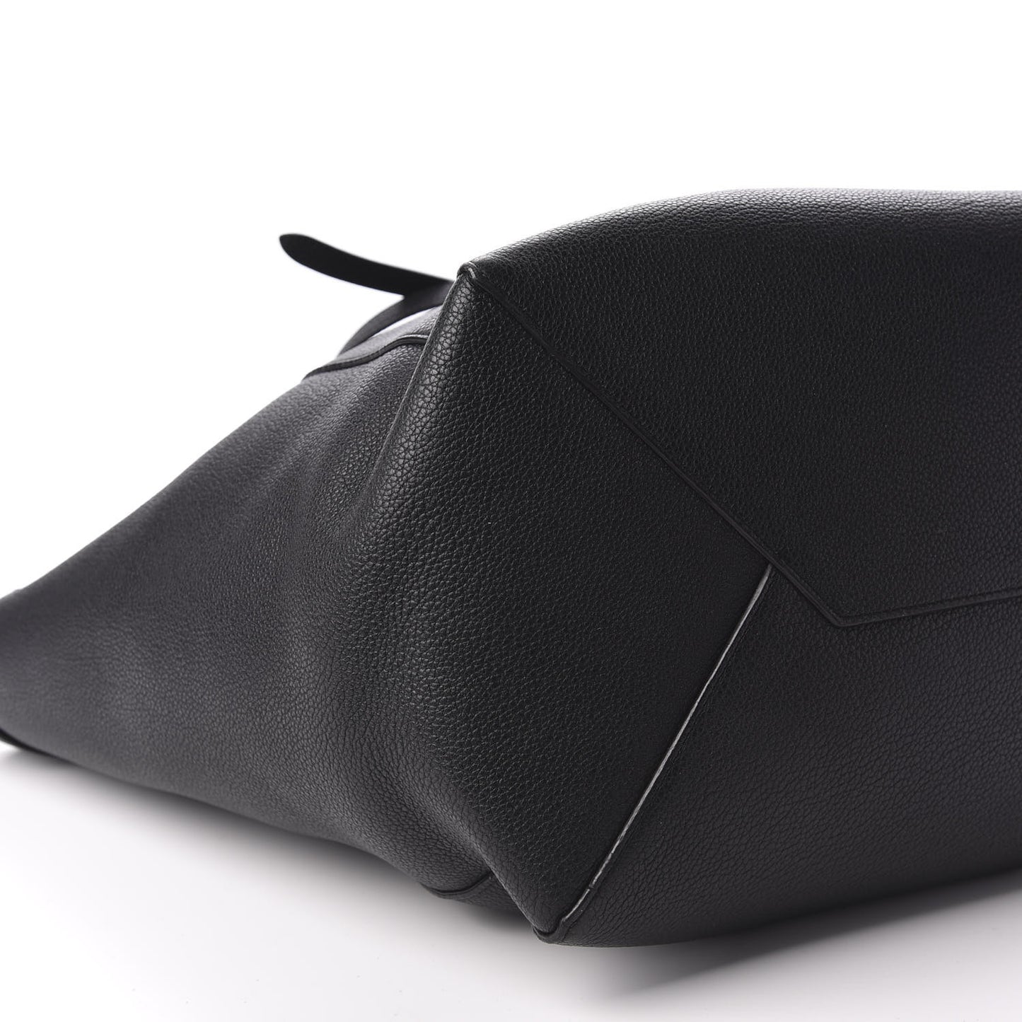 Soft Grained Calfskin Medium Belt Cabas Phantom Black