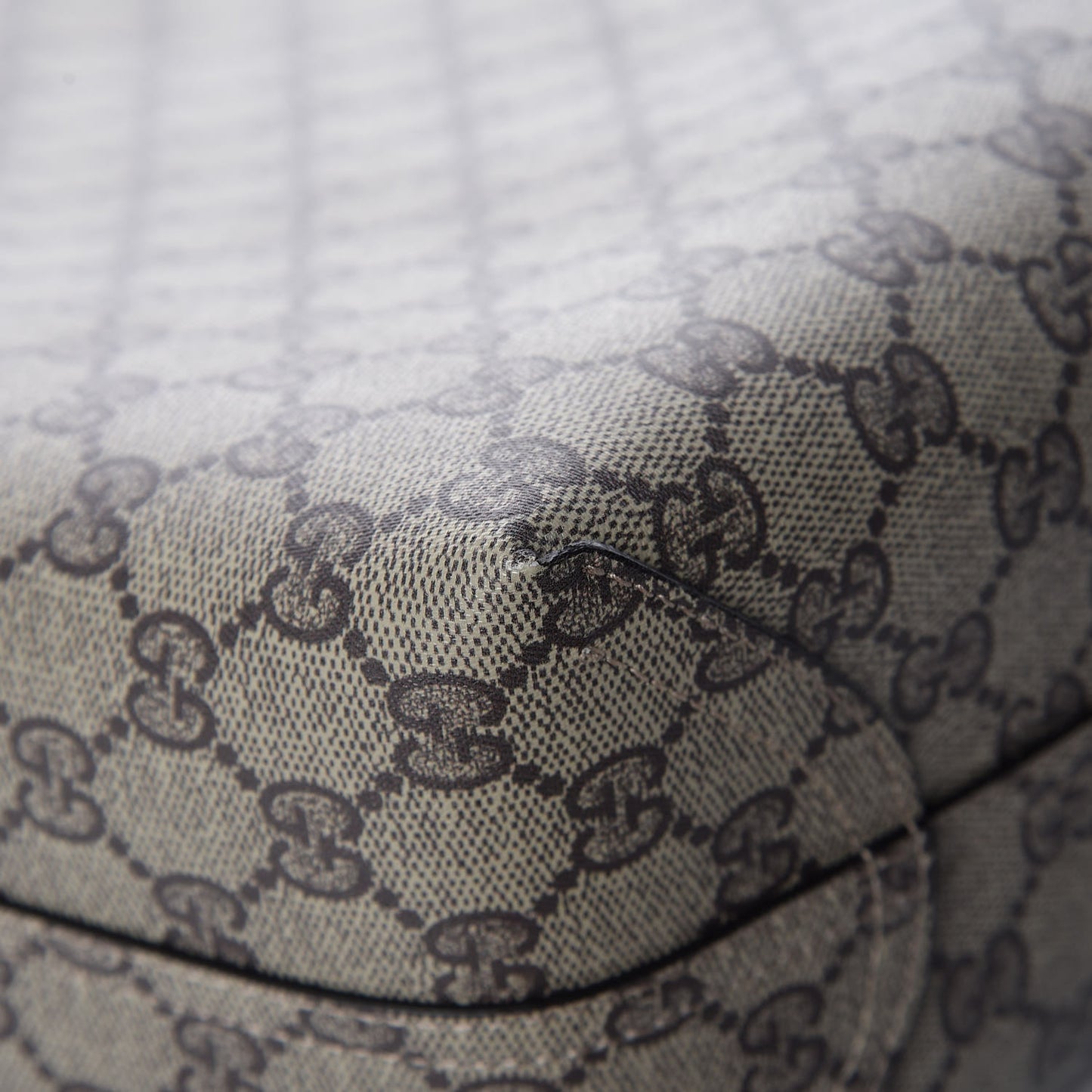 GG Supreme Monogram Medium Reversible Tote Beige Dark Cipria