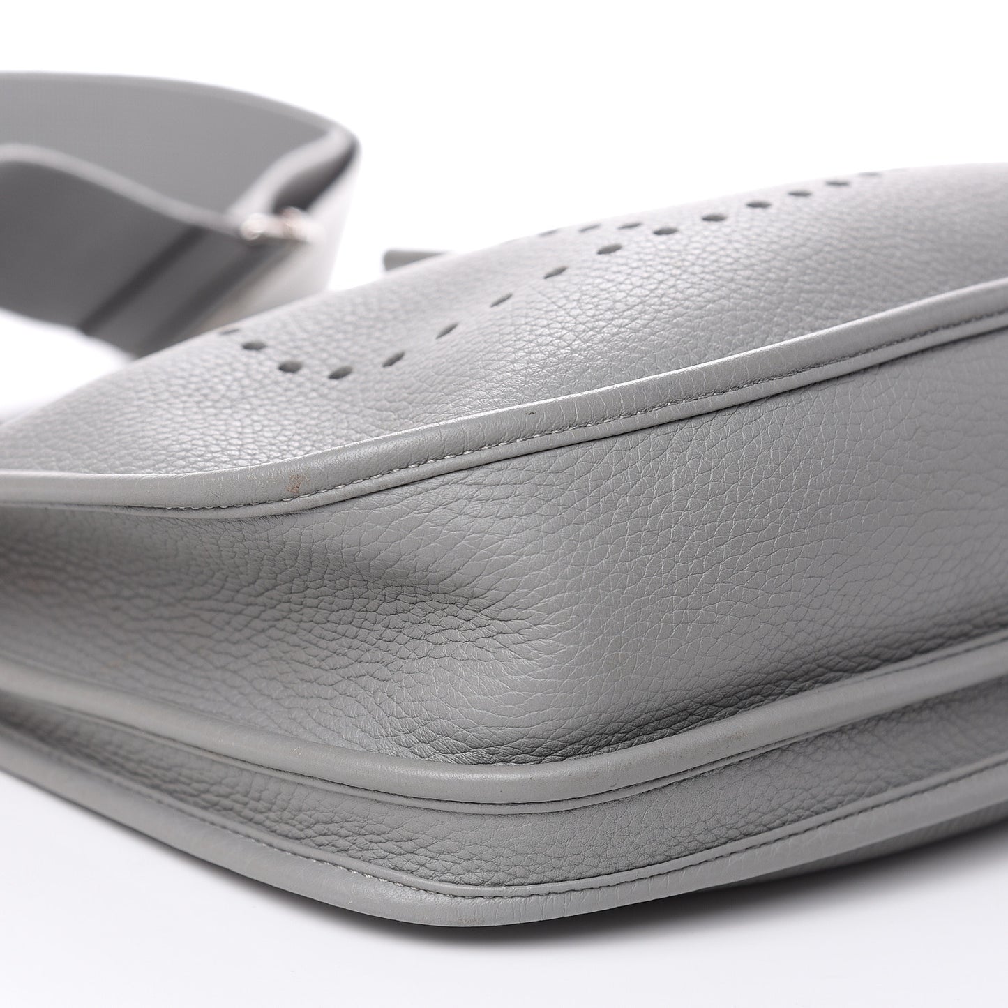 Taurillon Clemence Evelyne III PM Gris Mouette