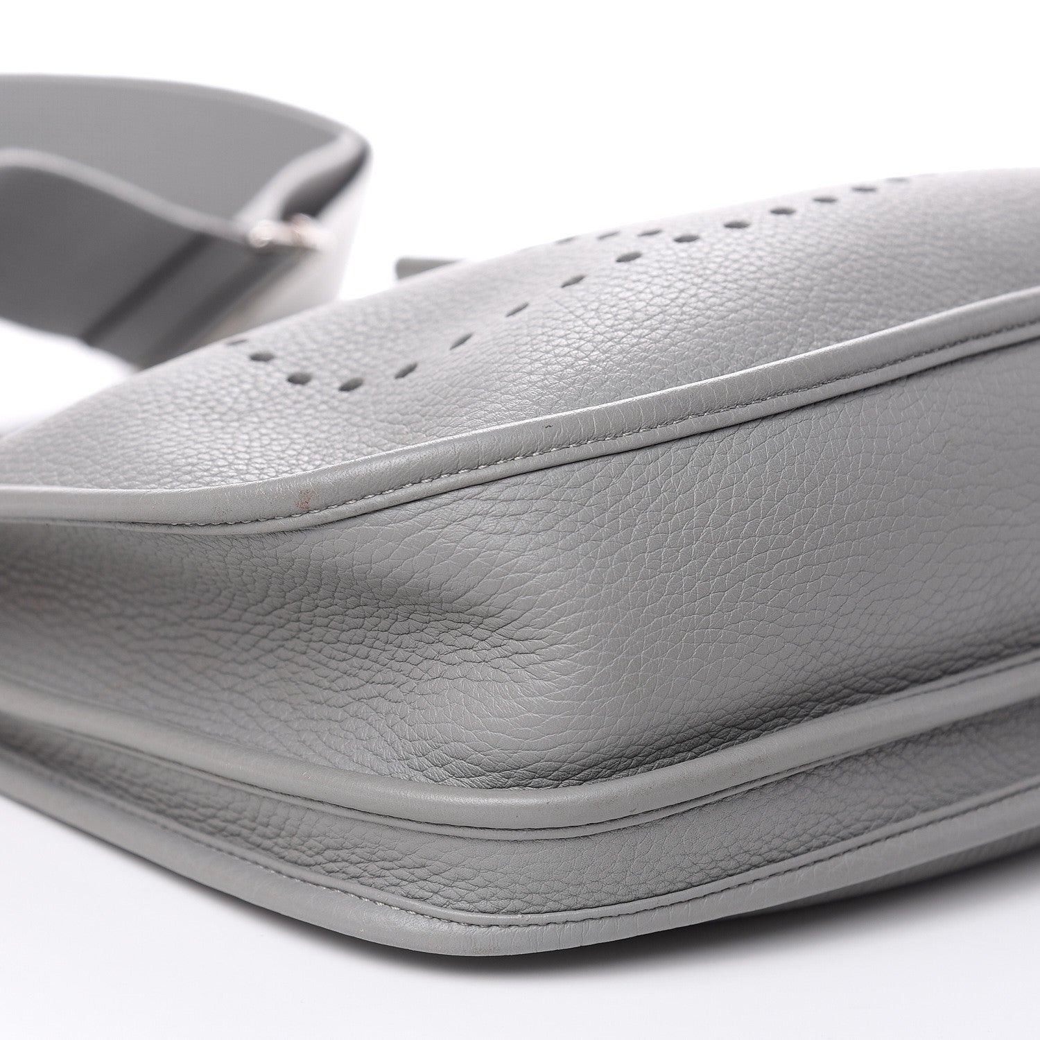 Hermes Taurillon Clemence Evelyne III PM Gris Mouette 8 of 17