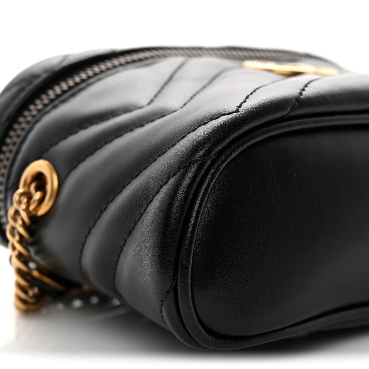 Calfskin Matelasse Chevron Mini GG Marmont Top Handle Bag Black