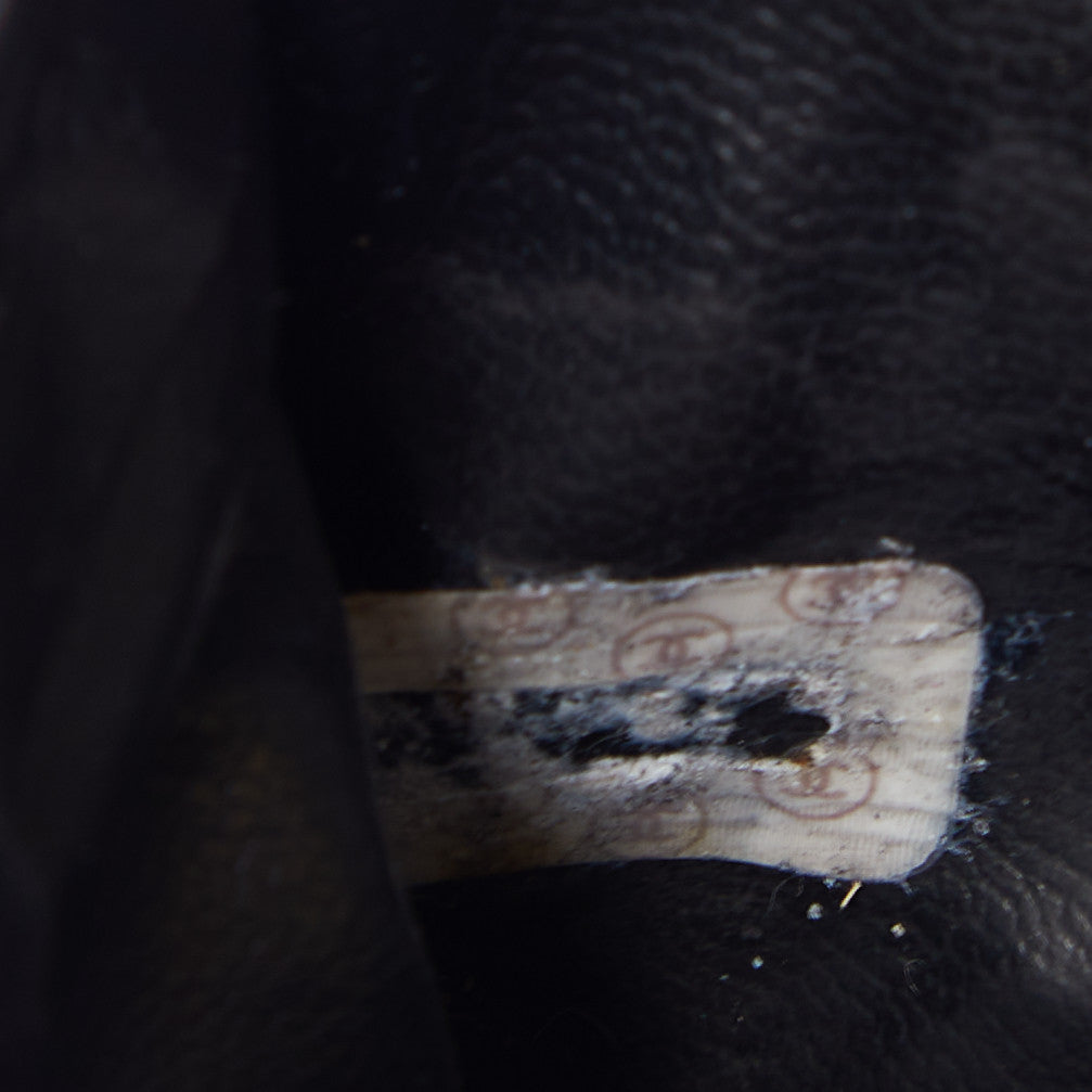 Chanel Caviar Vanity Cosmetic Case Black 8 of 8