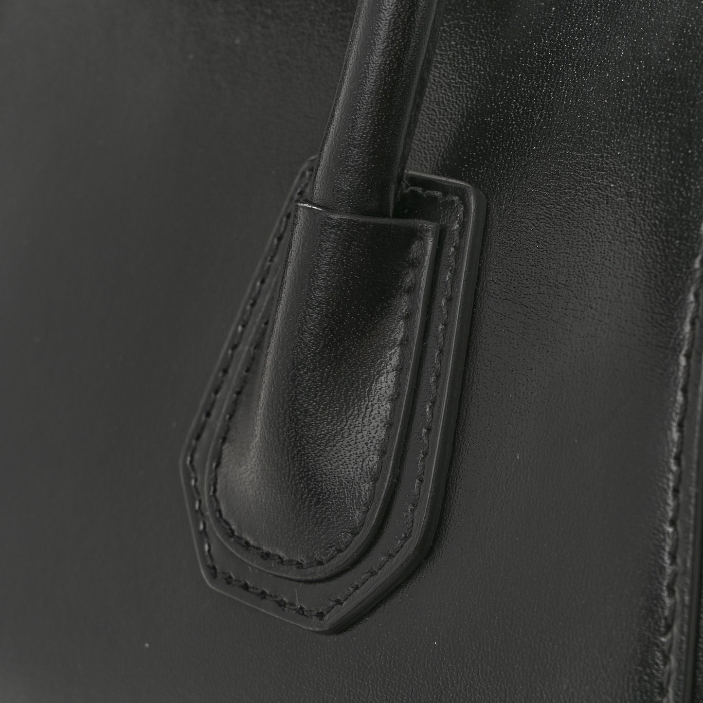 Shiny Lord Calfskin Small Antigona Black
