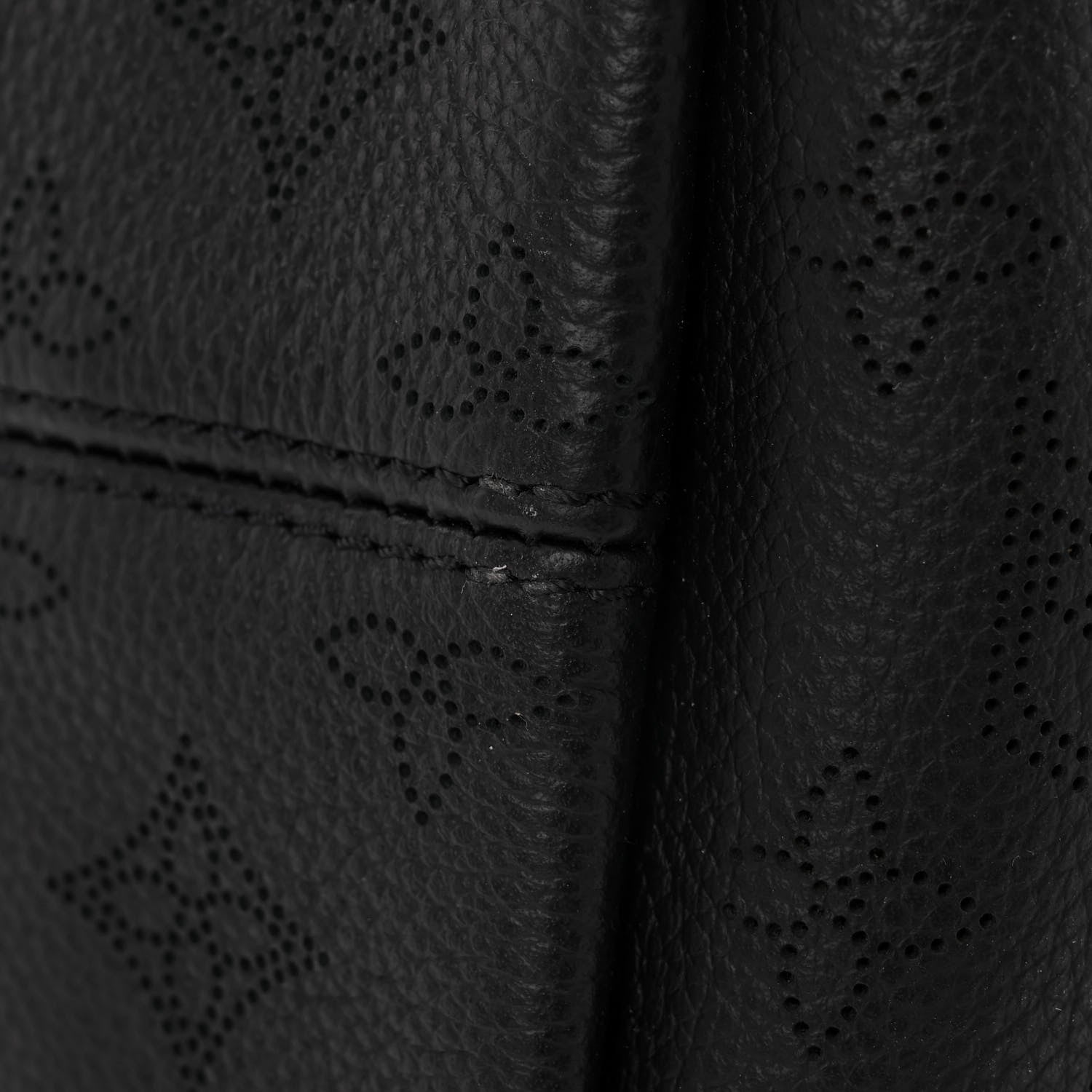 Louis Vuitton Mahina Hina MM Black 11 of 11