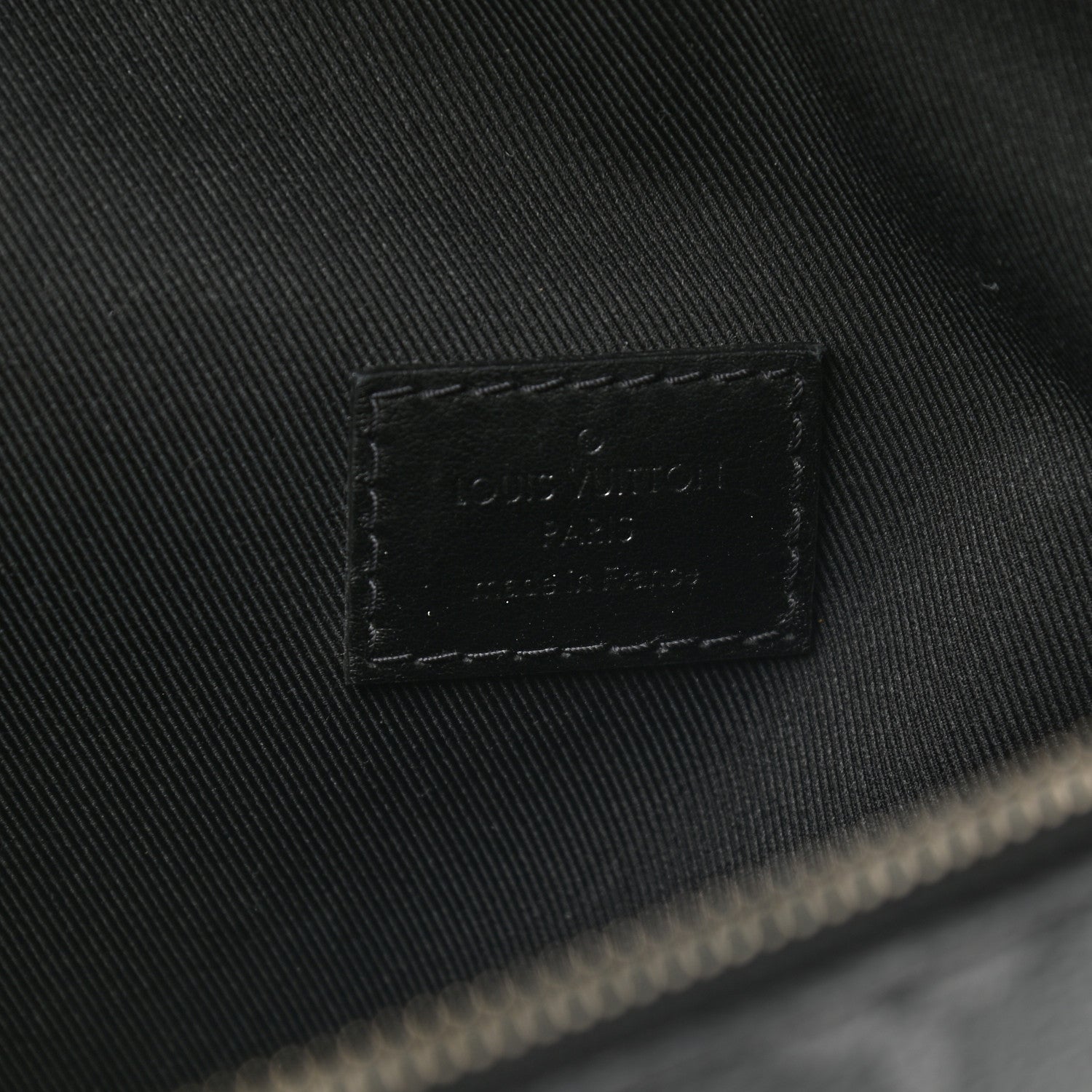 Louis Vuitton Monogram Eclipse Discovery Bumbag 6 of 8