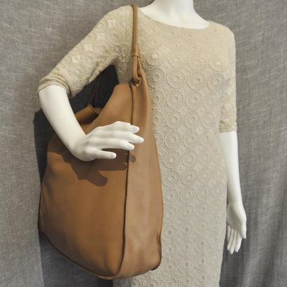 Bottega Veneta Leather Tote Camel 2 of 9