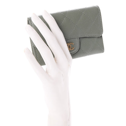 Chanel Iridescent Caviar Quilted Flap Card Holder Green 2 of 9