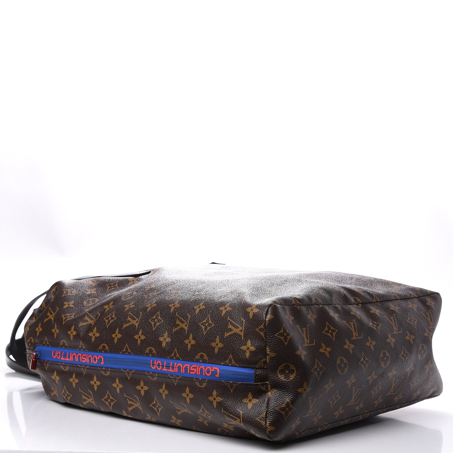 Louis Vuitton Monogram Cabas Light 5 of 8