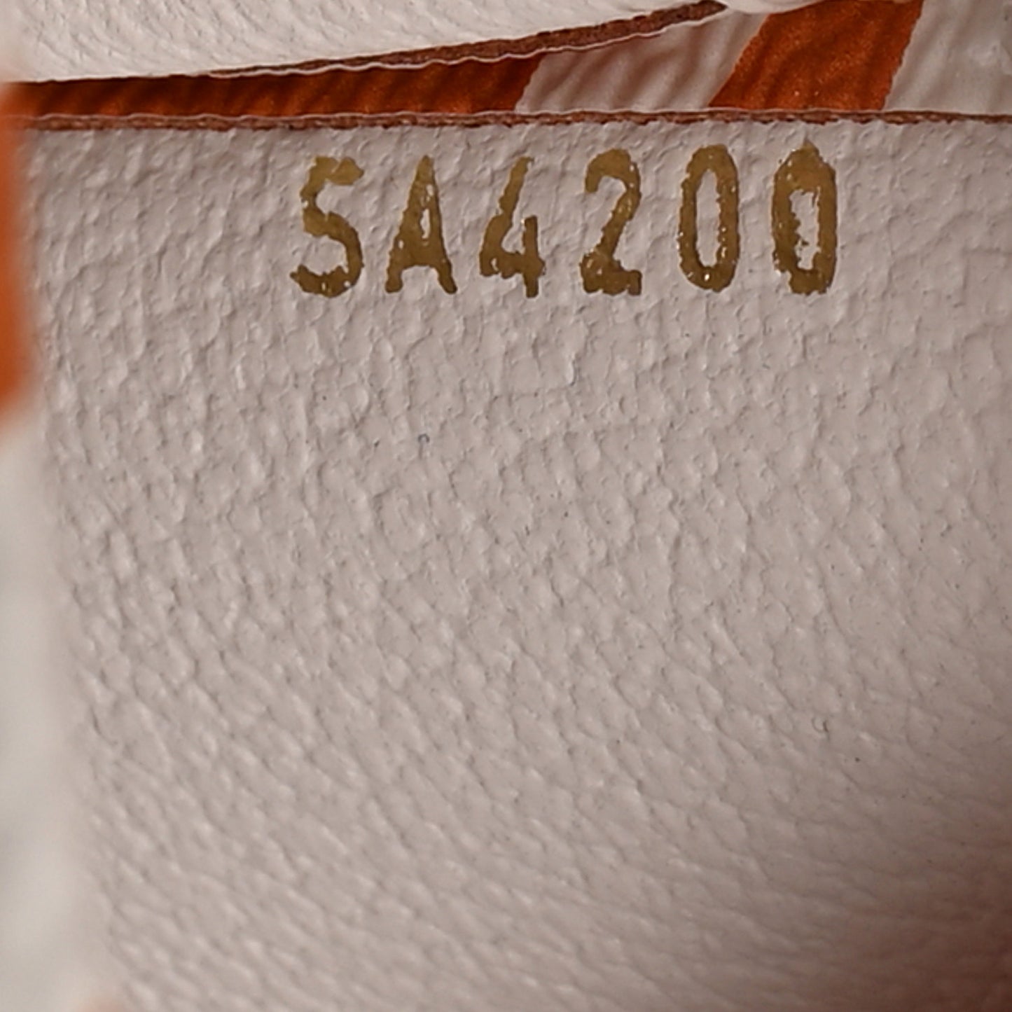 Monogram Giant Crafty Pochette Toiletry 26 Creme Caramel