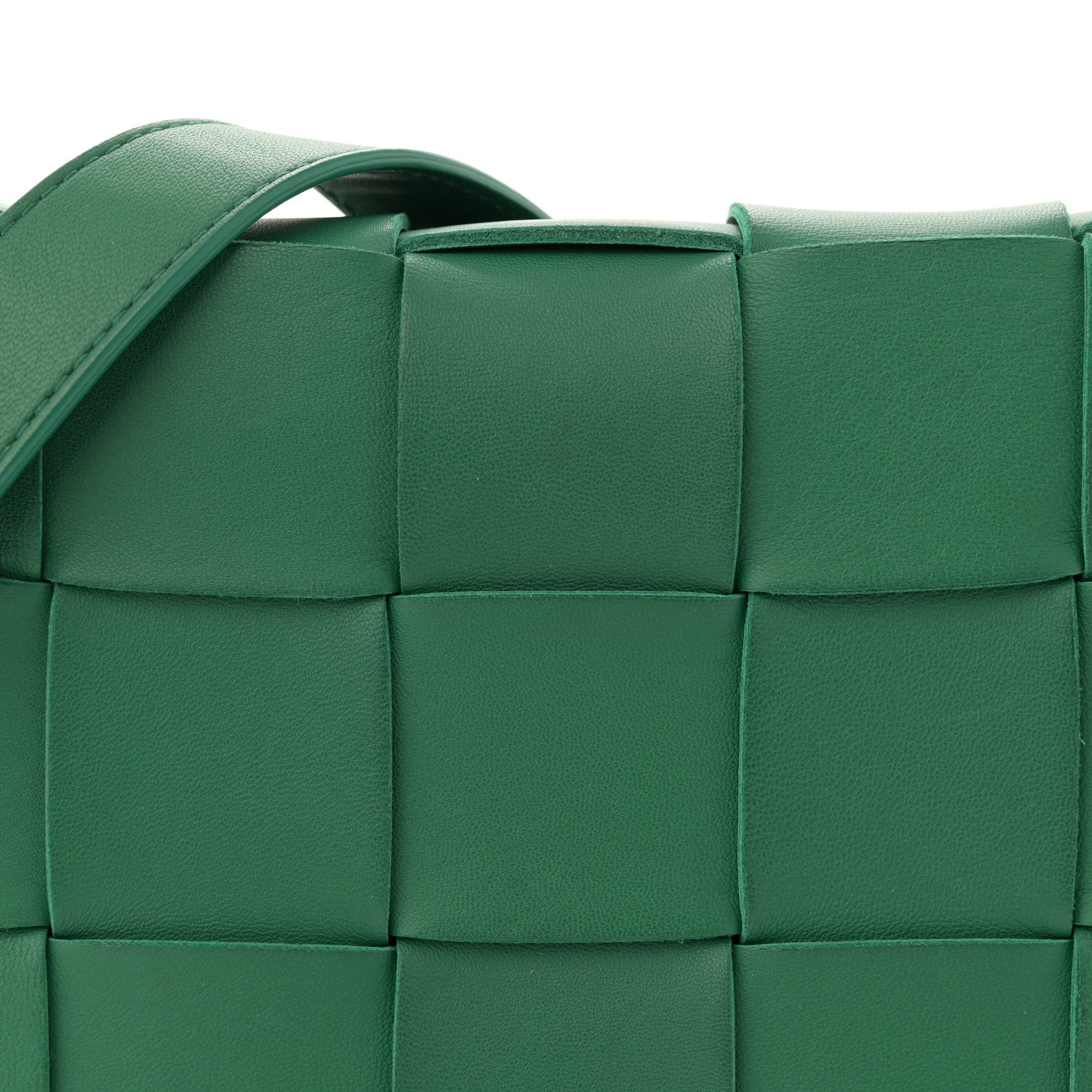 Bottega Veneta Lambskin Maxi Intrecciato Cassette Crossbody Bag Racing Green 8 of 11
