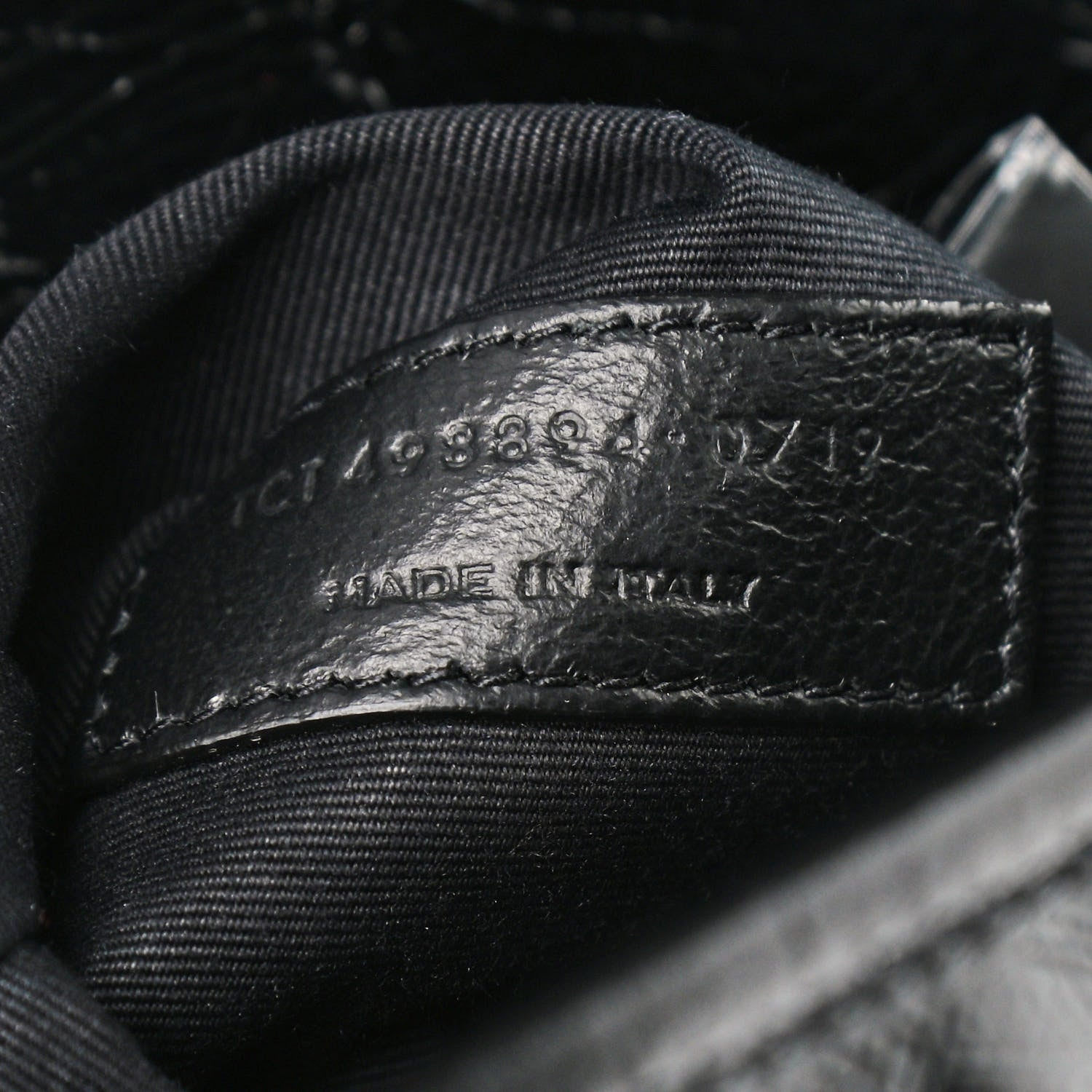 Saint Laurent Crinkled Calfskin Matelasse Monogram Medium Niki Chain Satchel Black 8 of 11