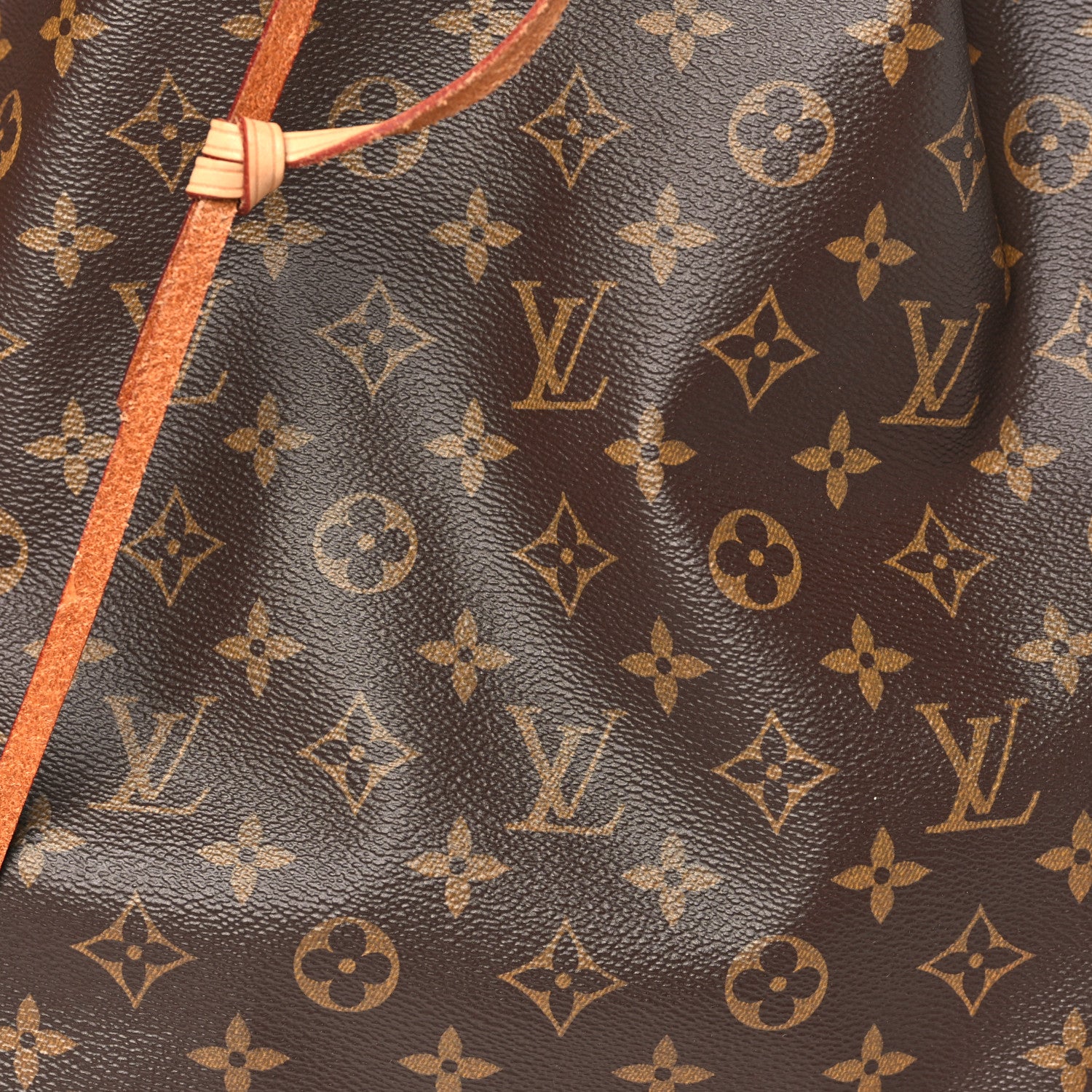 Louis Vuitton Monogram Noe 8 of 10