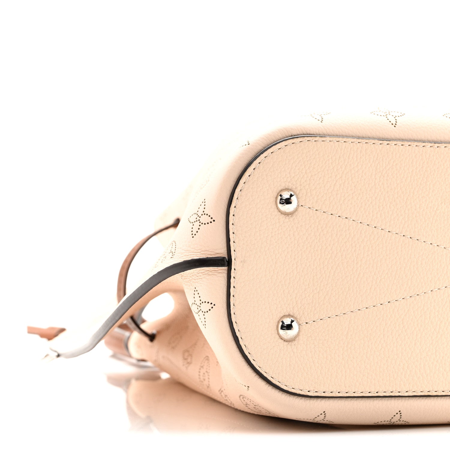 Louis Vuitton Mahina Girolata Creme 9 of 10