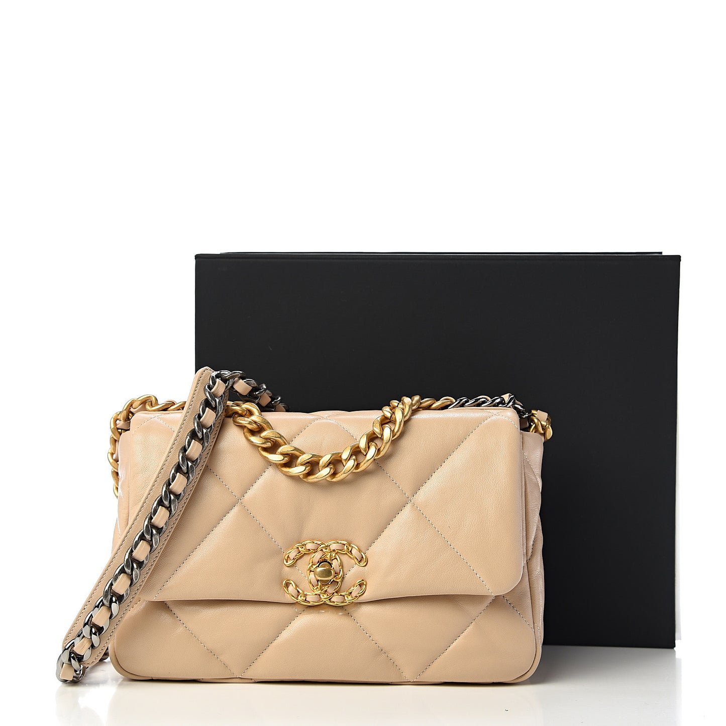 Lambskin Quilted Medium 19 Flap Beige