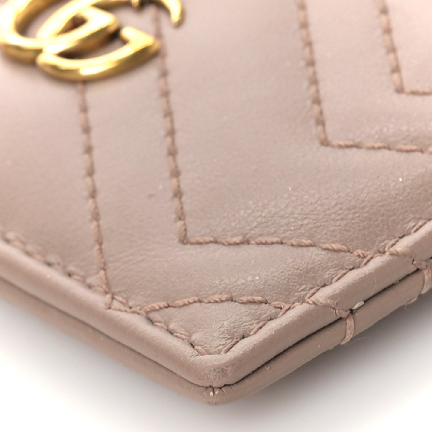 Calfskin Matelasse GG Marmont Card Holder Porcelain Rose