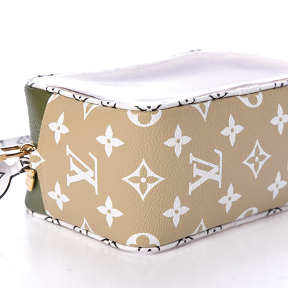 Louis Vuitton Monogram Giant Beach Pouch Kaki 5 of 8