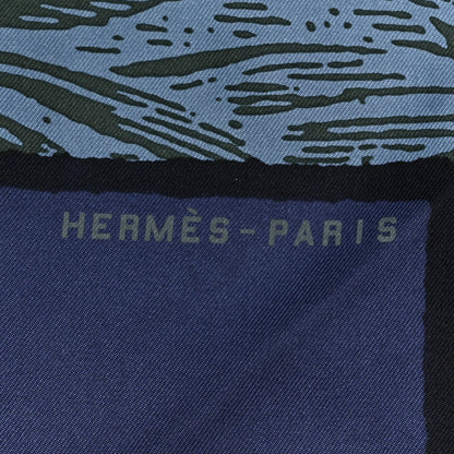Hermes Silk Cavalier En Formes Scarf 90 Bleu Nuit Jaune De Naples 3 of 5