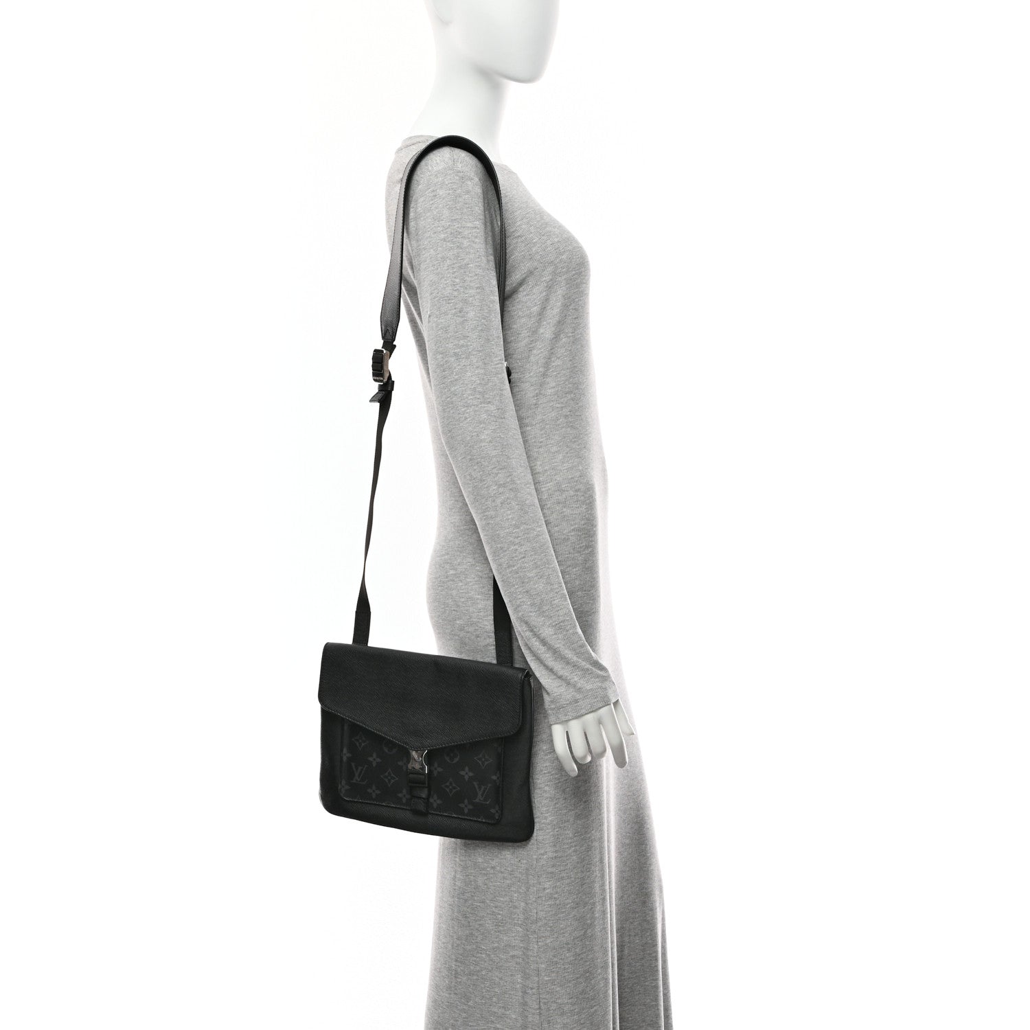 Louis Vuitton Taigarama Outdoor Flap Messenger Black 2 of 10