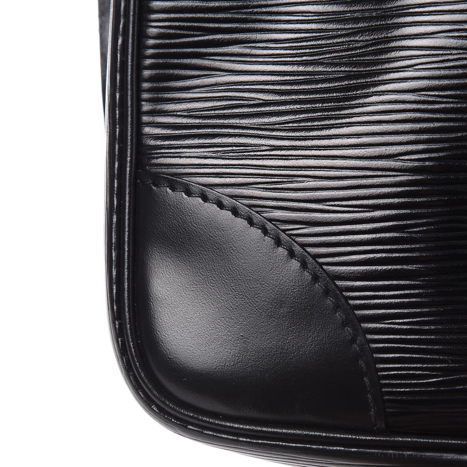Louis Vuitton Epi Trocadero 24 Black 9 of 16