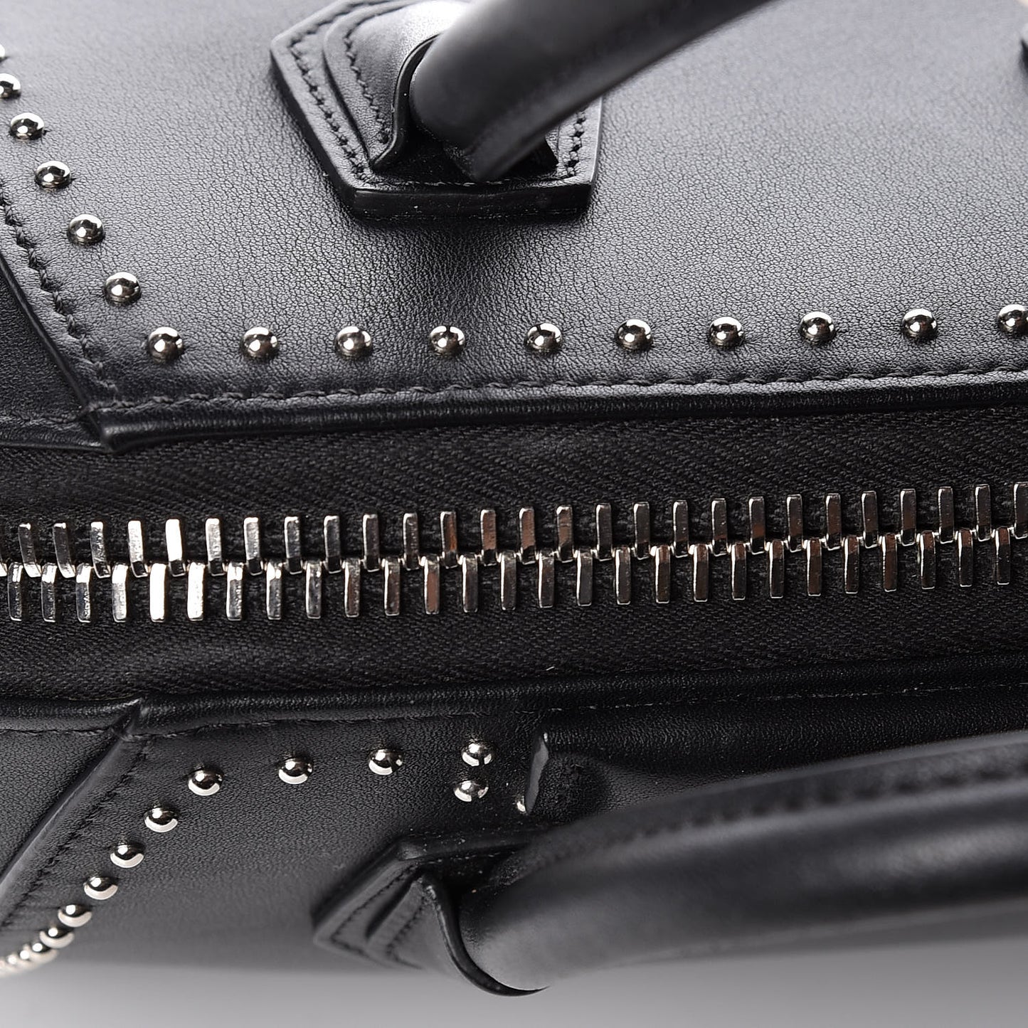 Smooth Calfskin Mini Studded Antigona Black
