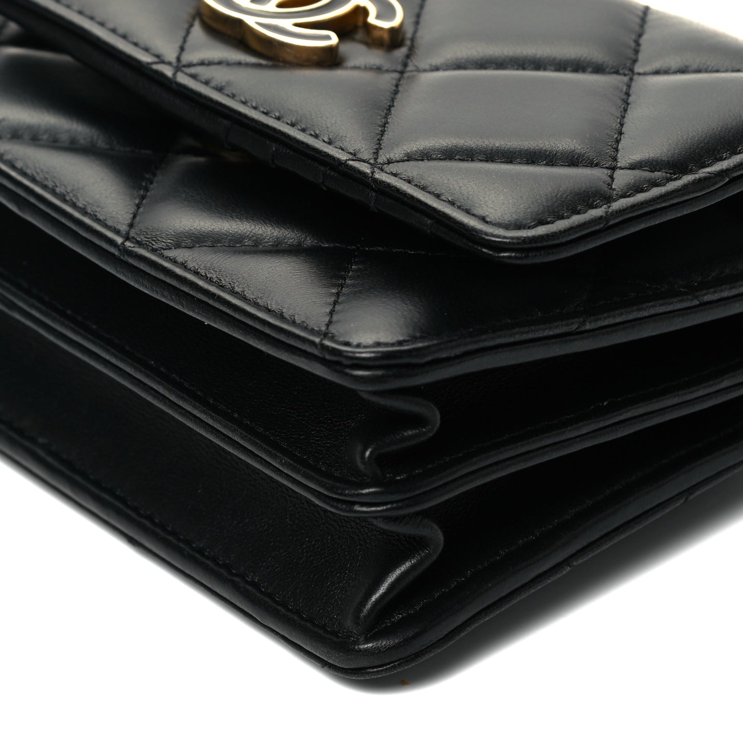 Lambskin Enamel Quilted Pending CC Clutch With Chain Black